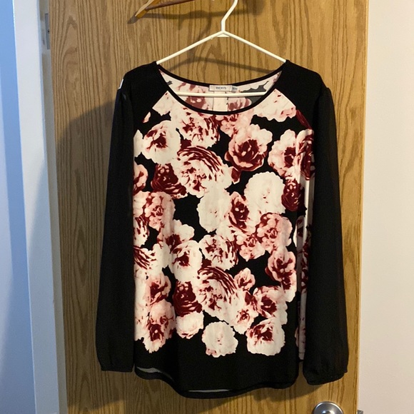 Flowered blouse - Picture 1 of 2